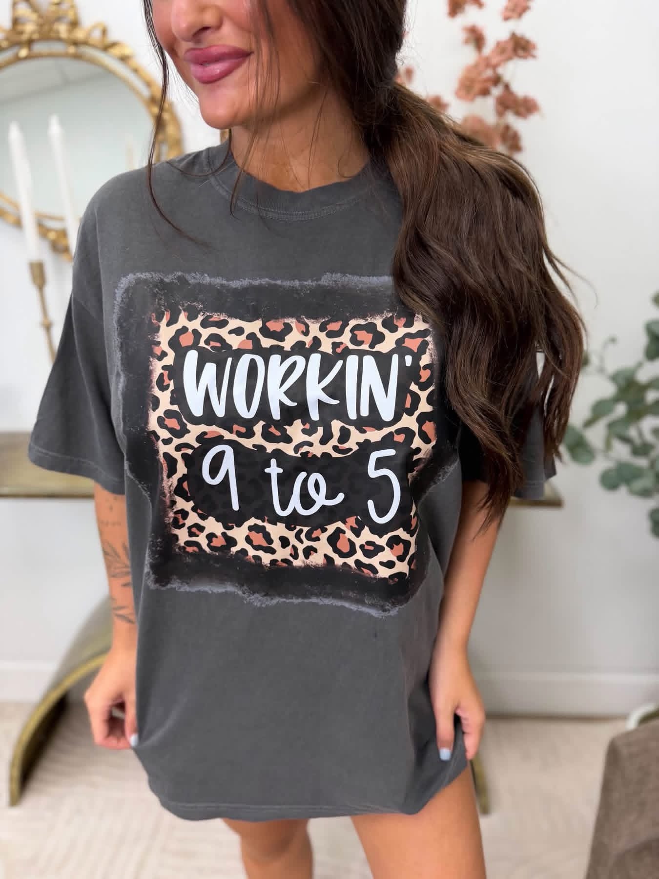 9 to 5 Graphic Tee on Pepper